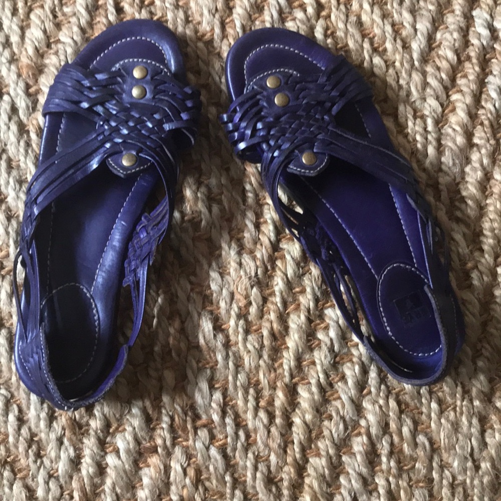 ‼️ SALE‼️ Frye Sandals